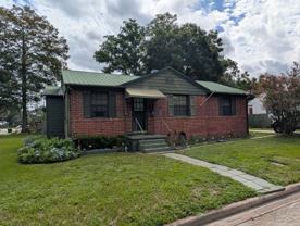 2711 Stanwood Ave - Photo 1 of 1