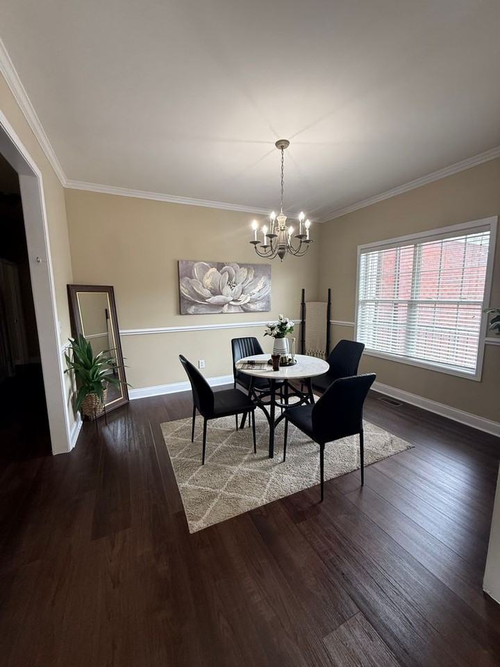450 Sterling Dr - Photo 2 of 17