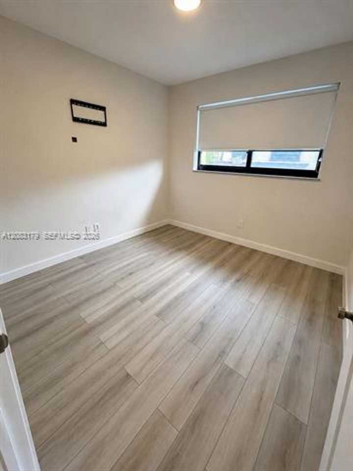 3408 3408 SW 112th Ave th 6-6 #6 - Photo 7 of 10
