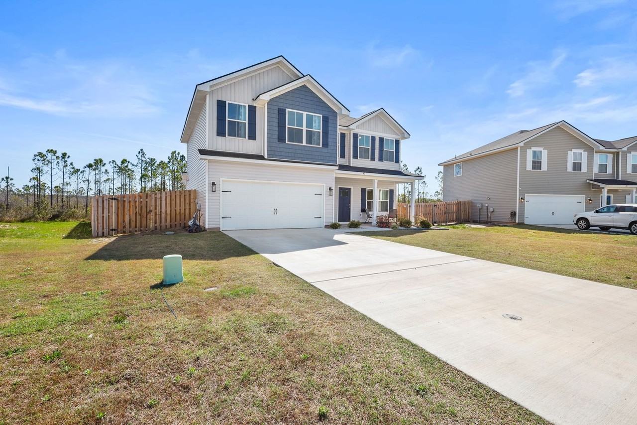 42 Franklin Tree Dr Ne - Photo 2 of 38