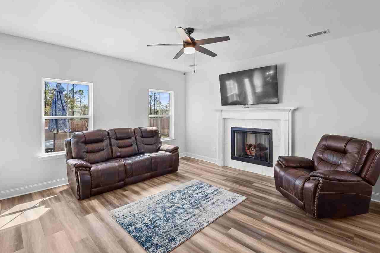 42 Franklin Tree Dr Ne - Photo 7 of 38