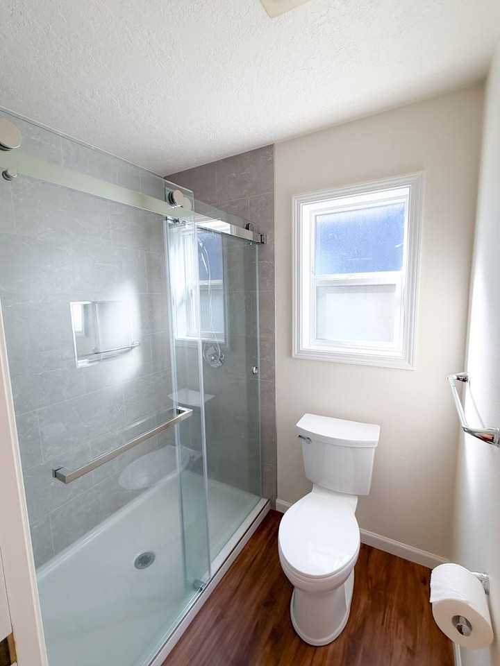 7493 Shadowwood St Ne - Photo 6 of 13