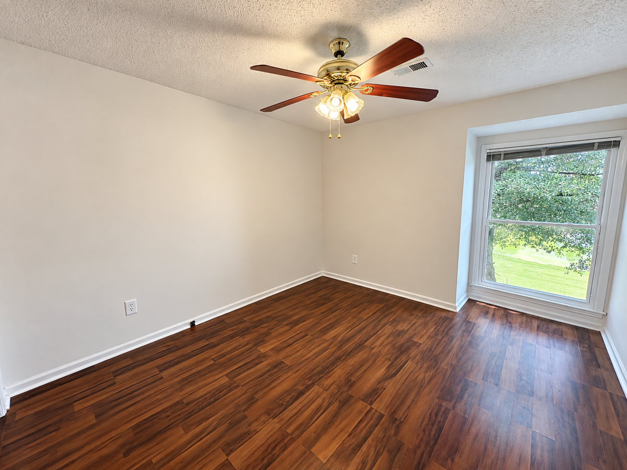 3106 Bethel Rd - Photo 6 of 17
