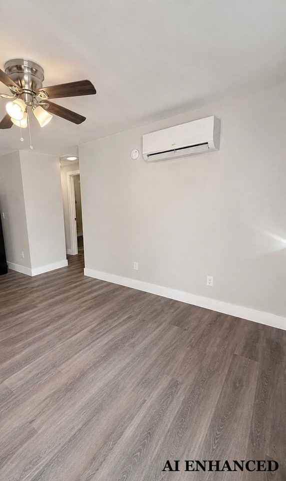 715 Poppy Ave - Photo 5 of 6