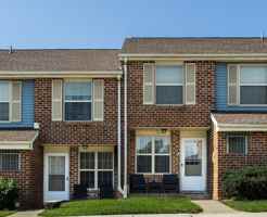 featured image of 11 Springtowne Cir