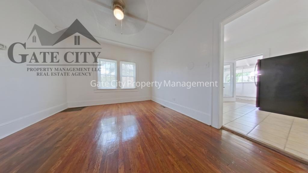 1600 N Hamilton St - Photo 6 of 17