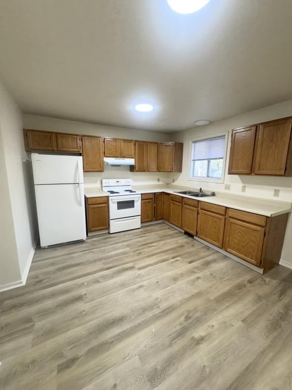 646 N Main St Apt 1 - Photo 7 of 19