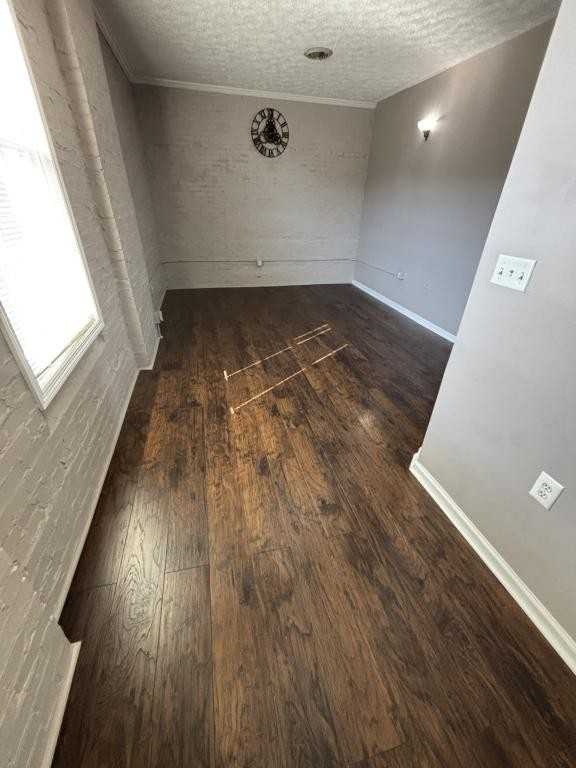 111 W Mckinney Ave - Photo 3 of 17