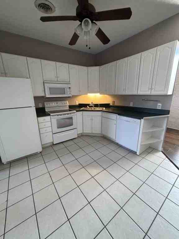 111 W Mckinney Ave - Photo 4 of 17
