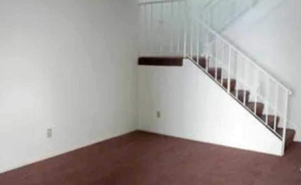 852 E Avenue J12 - Photo 5 of 8