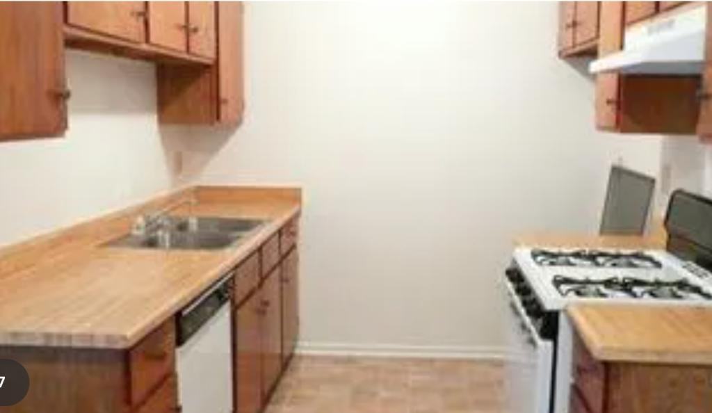 852 E Avenue J12 - Photo 6 of 8