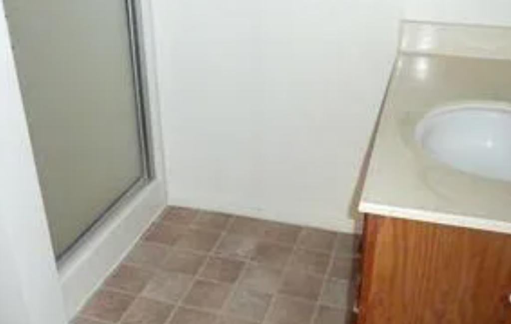 852 E Avenue J12 - Photo 7 of 8