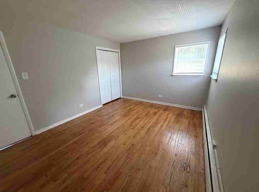 12430 Fairview Ave - Photo 3 of 9