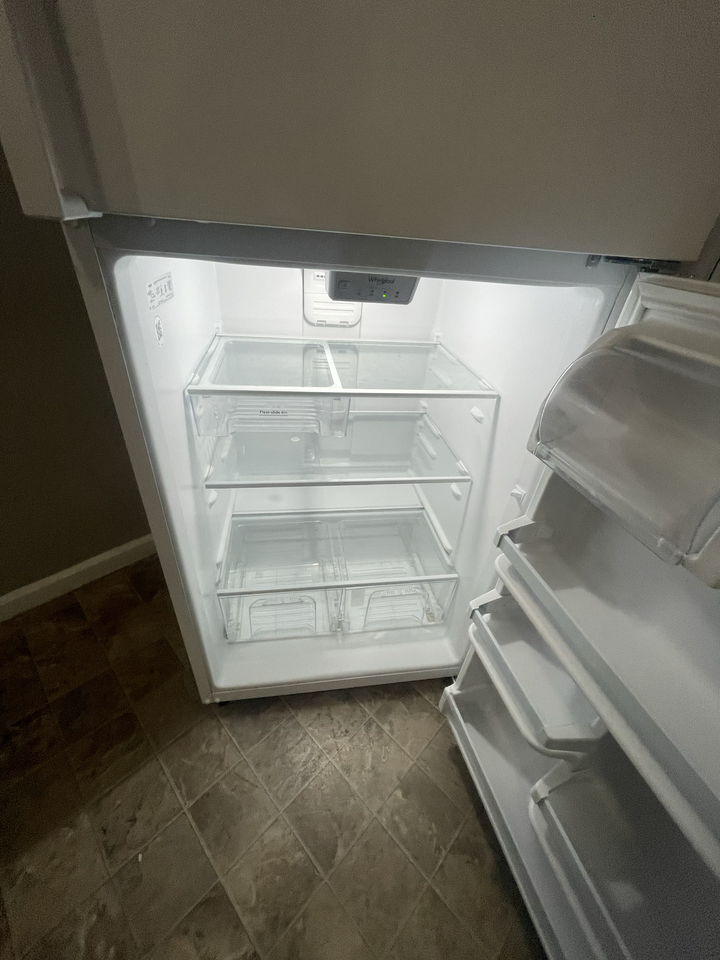 110 S Jackson St #110UPPR - Photo 3 of 3