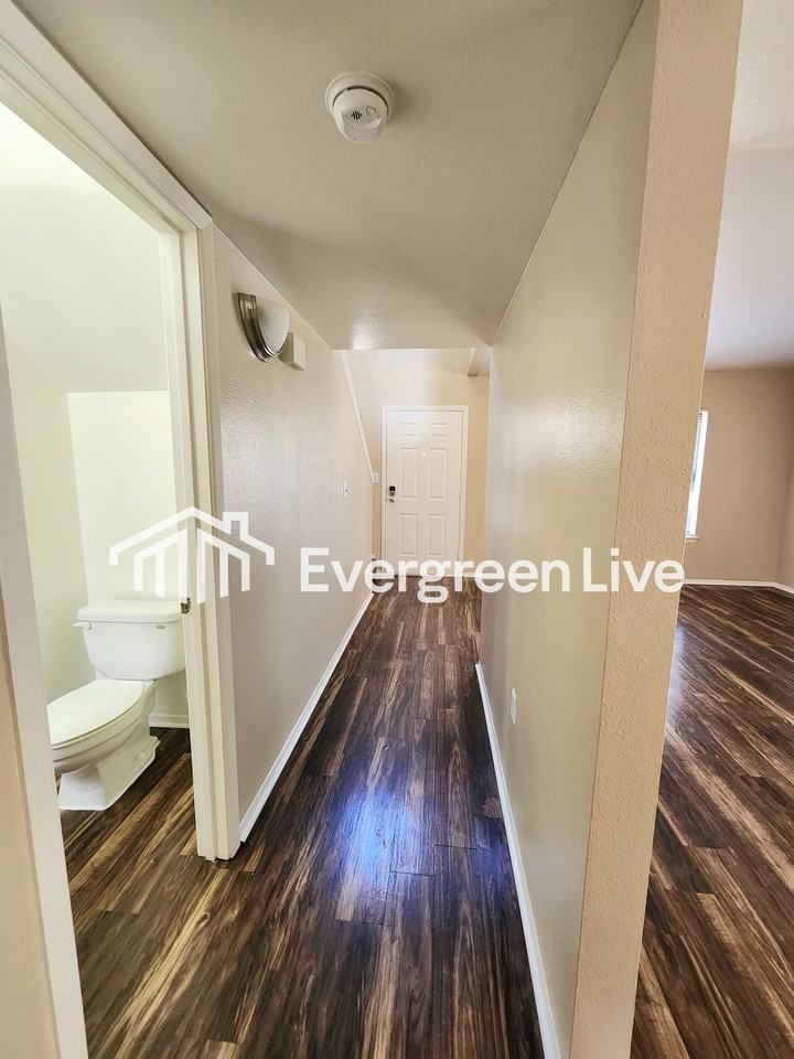 4121 Lew Wallace Dr - Photo 5 of 26