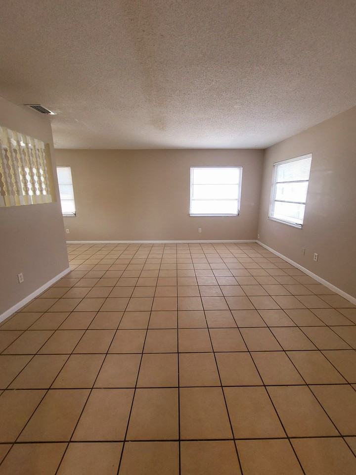228 Pleasant Grove Rd #4 - Photo 4 of 13