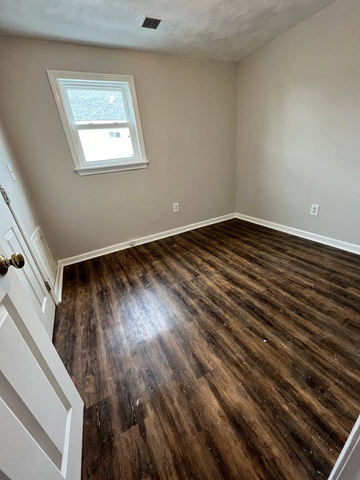 668 3rd St #2N - Photo 5 of 8