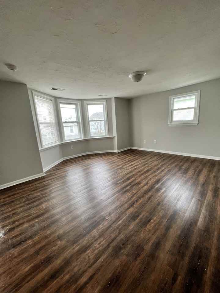 668 3rd St #2N - Photo 6 of 8