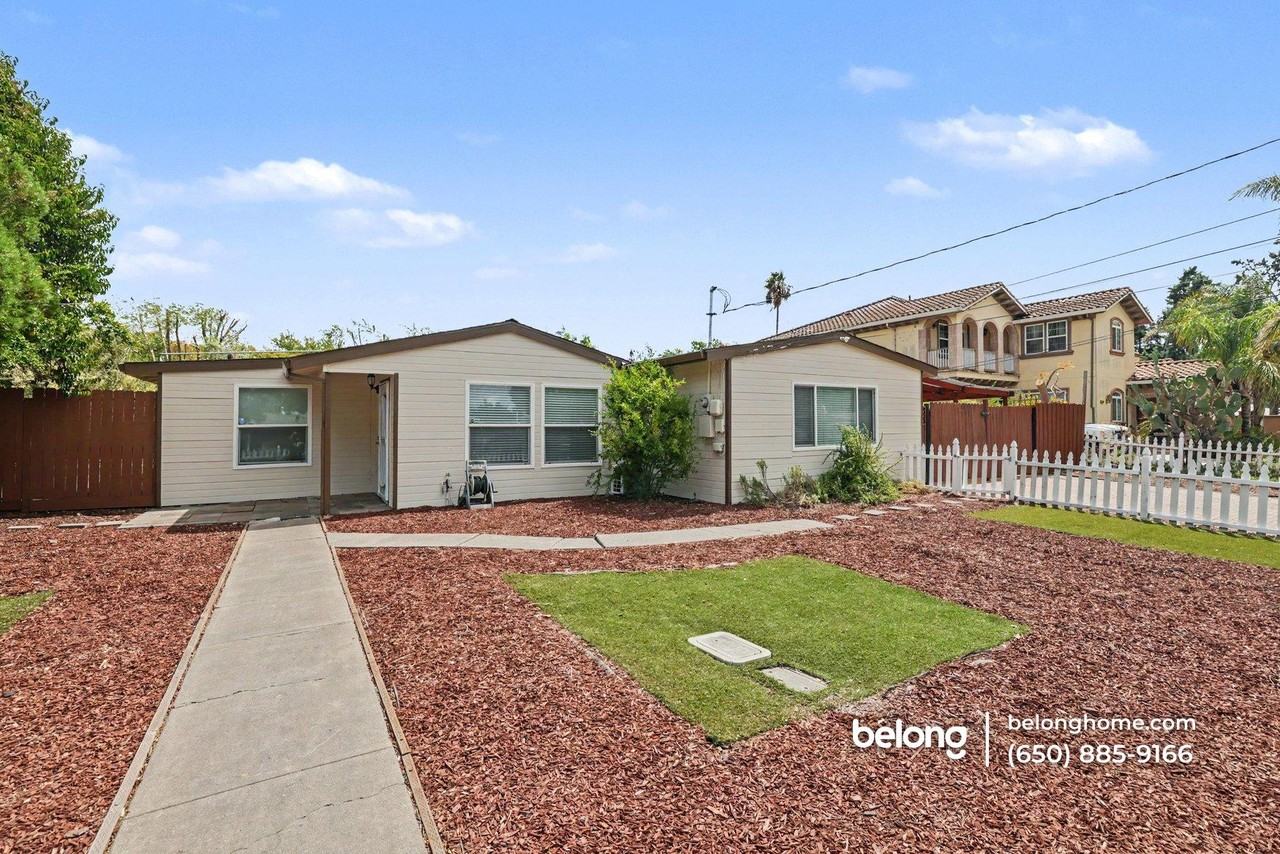 1456 Darlene Dr