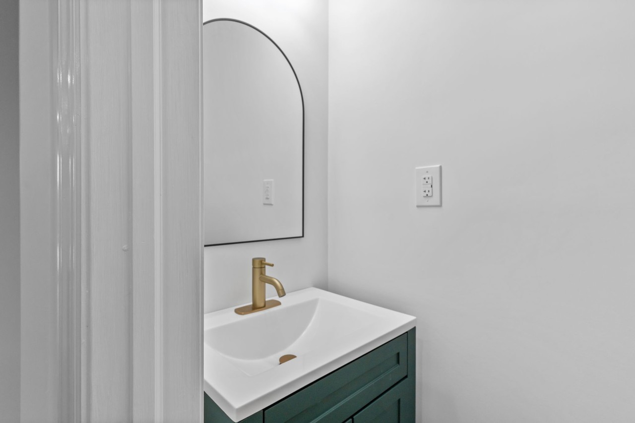 31 Pleasant Ln - Photo 2 of 3