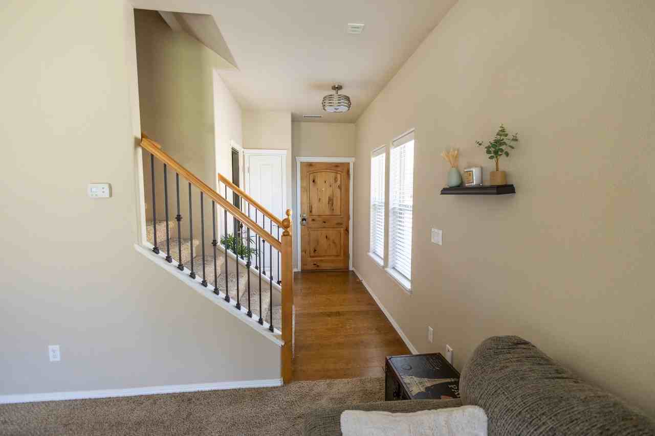 630 S Grey Pine Ln - Photo 5 of 27