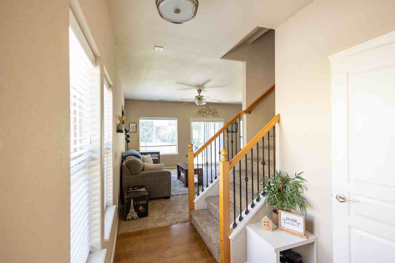 630 S Grey Pine Ln - Photo 6 of 27