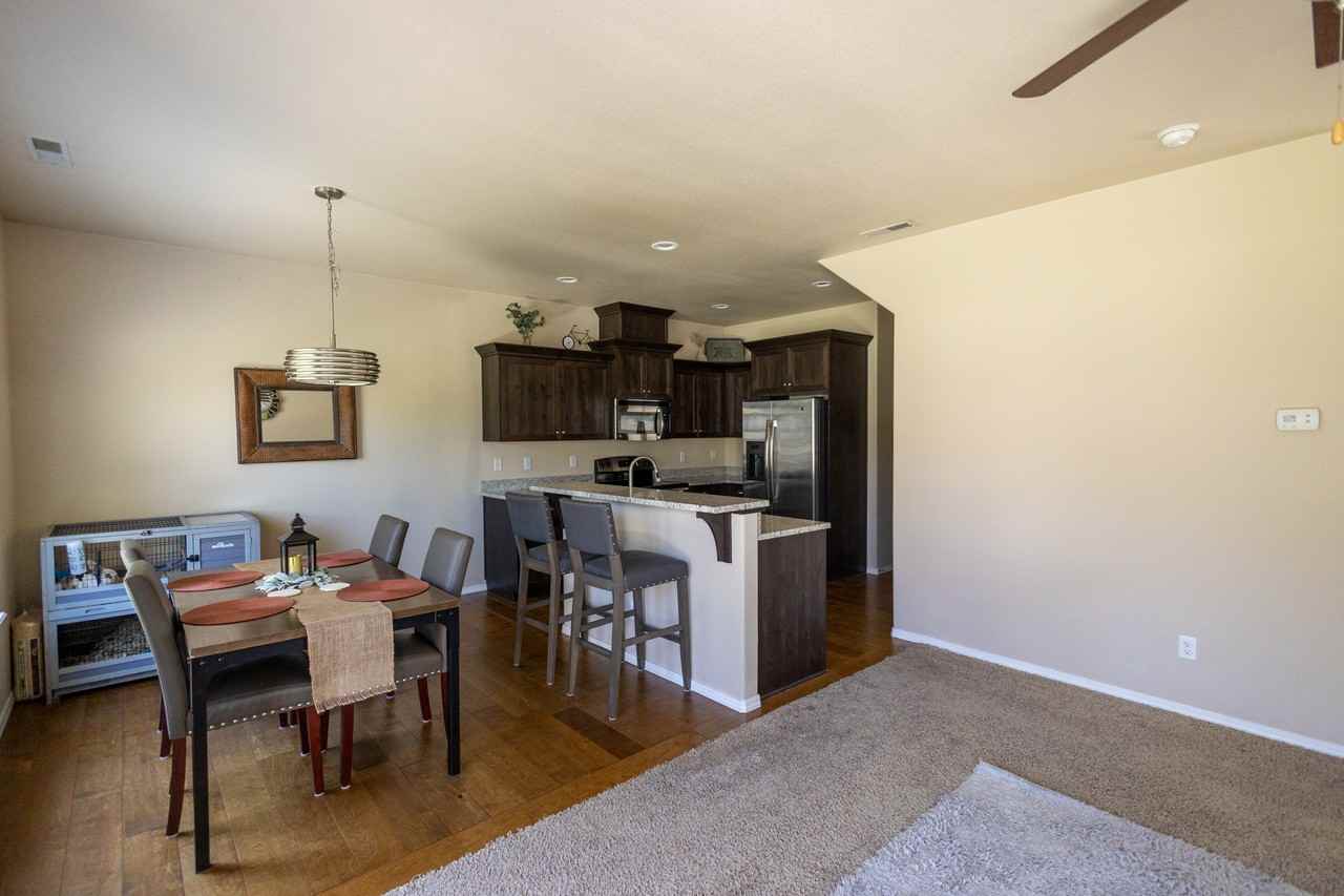630 S Grey Pine Ln - Photo 7 of 27