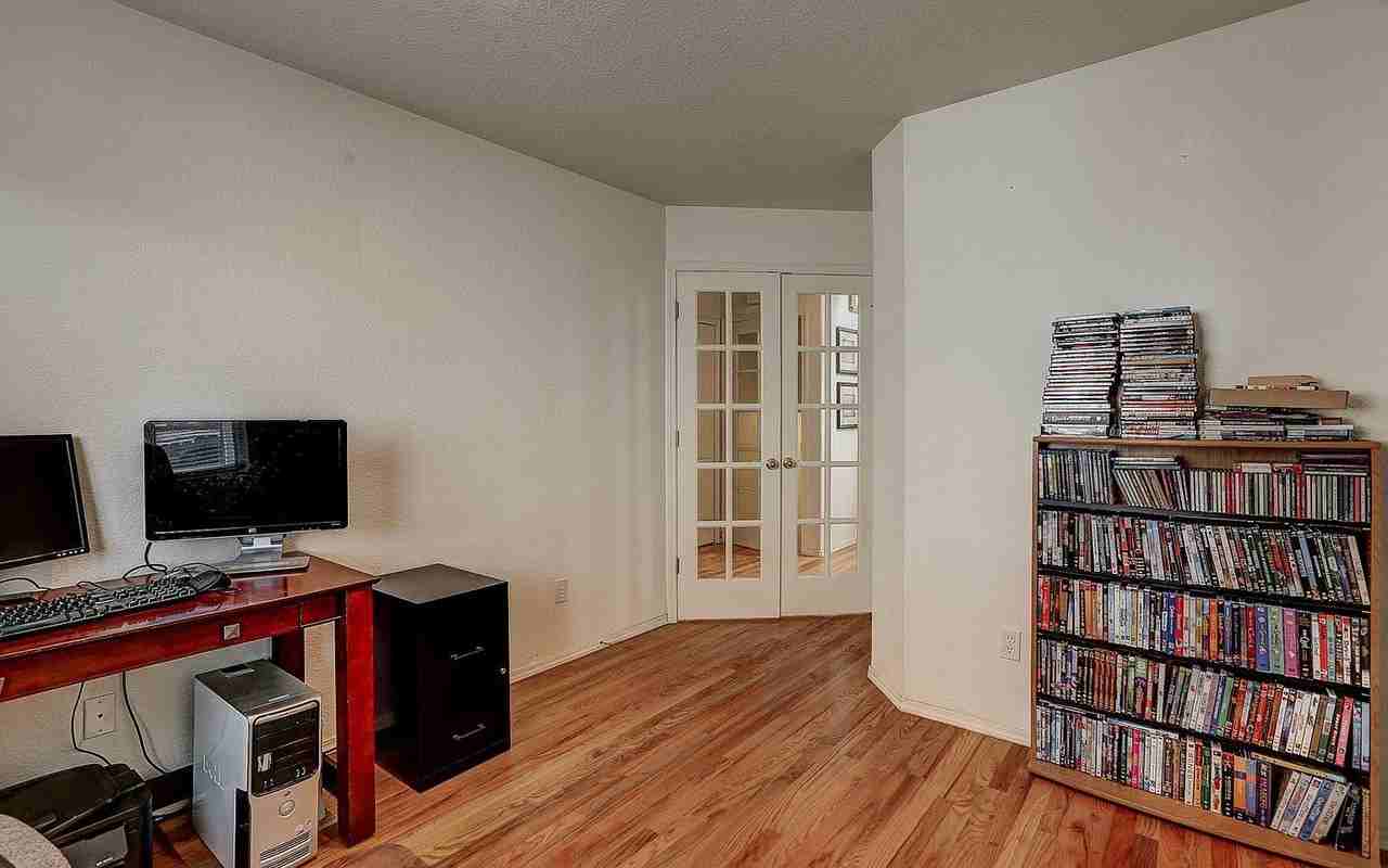7765 Chancellor Dr - Photo 5 of 13