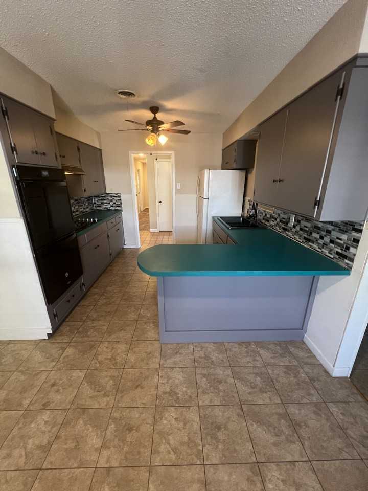 3880 N 9th St - Photo 7 of 17