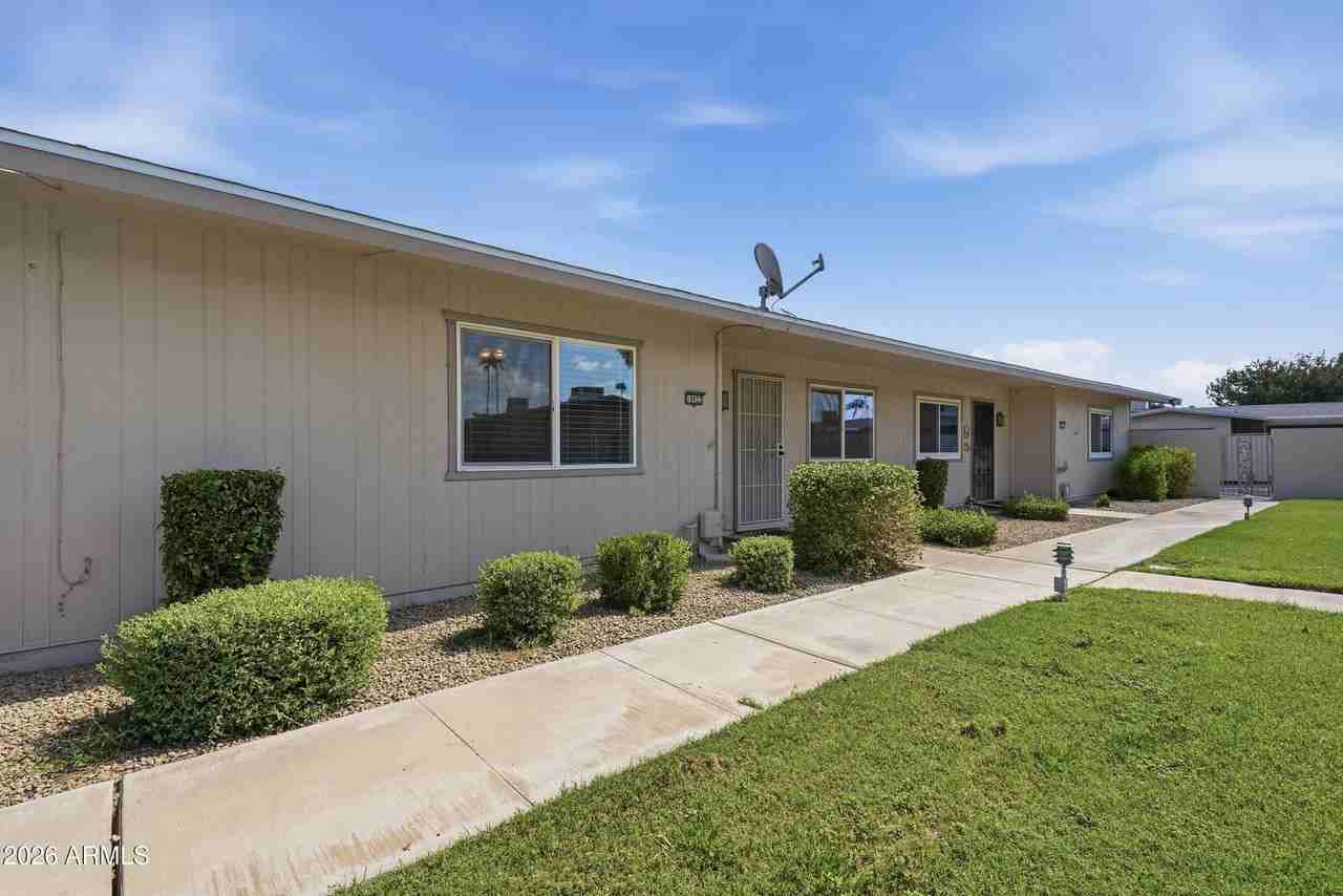 10922 W Santa Fe Dr - Photo 2 of 22
