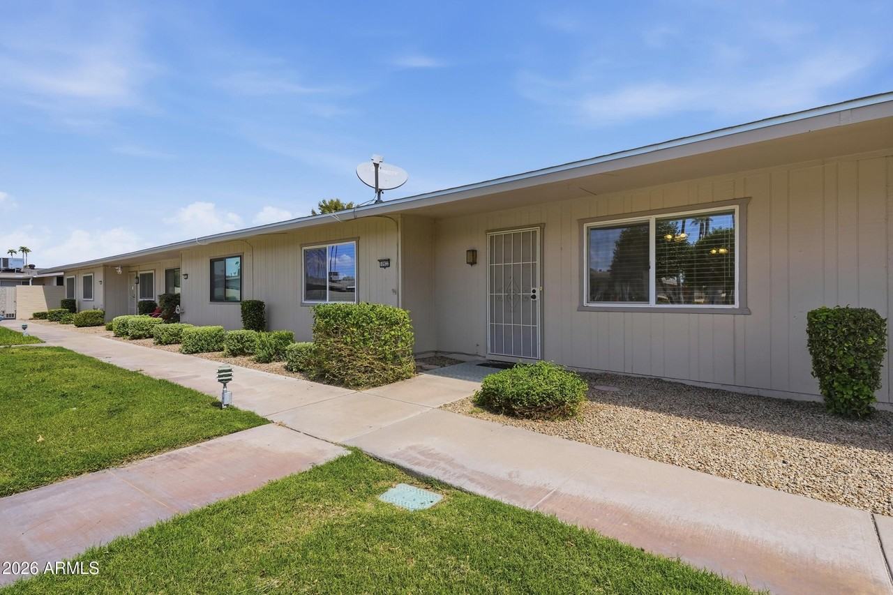 10922 W Santa Fe Dr - Photo 3 of 22