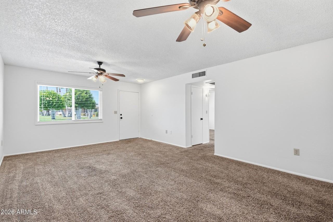10922 W Santa Fe Dr - Photo 5 of 22