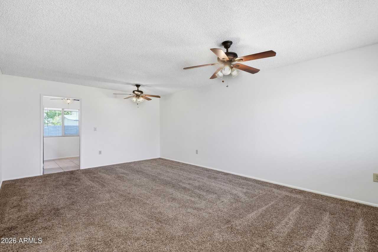 10922 W Santa Fe Dr - Photo 7 of 22