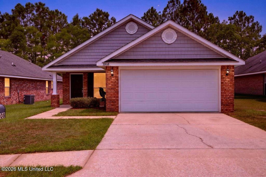 3908 Timberlake Dr - Photo 2 of 36