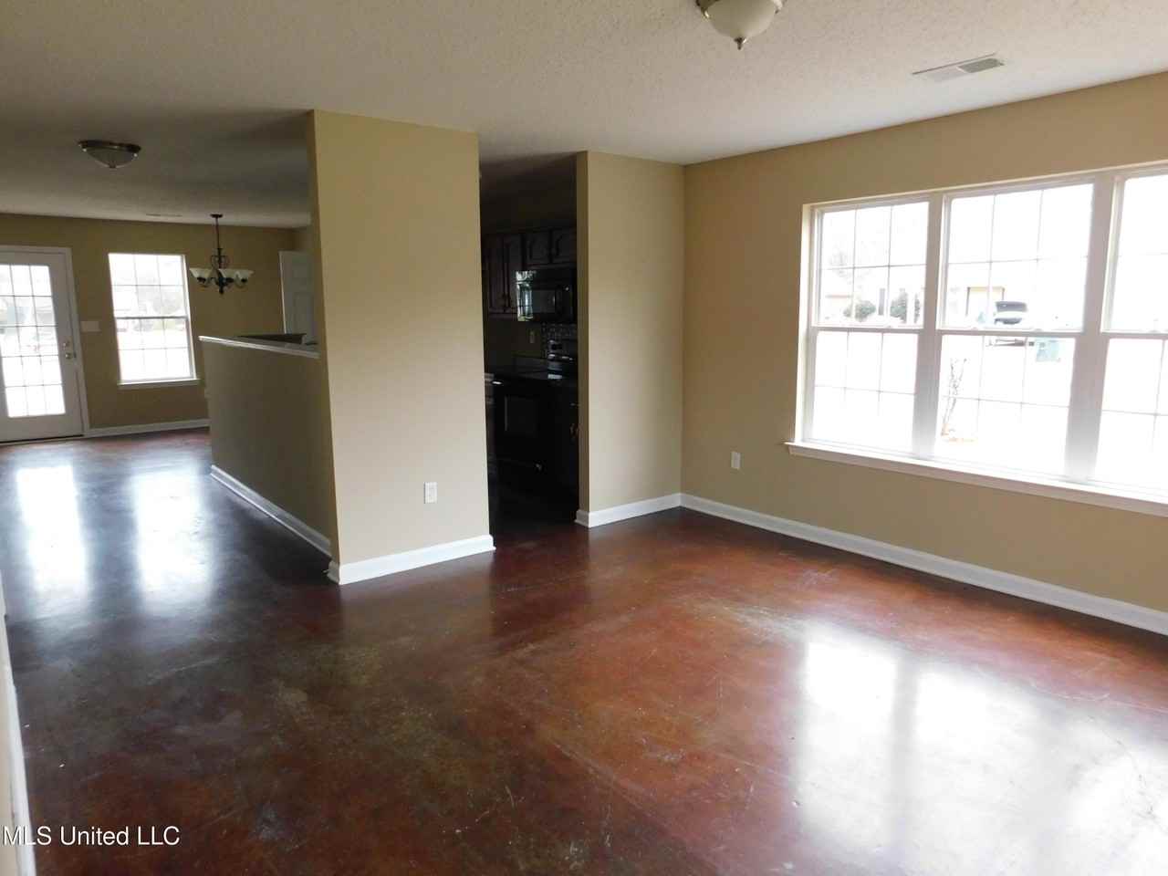 144 Flower Cir - Photo 7 of 23