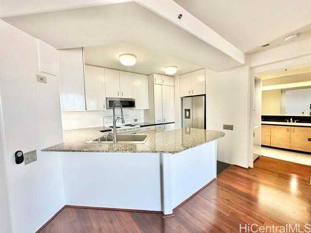 1212 Nuuanu Ave #2811 - Photo 5 of 24