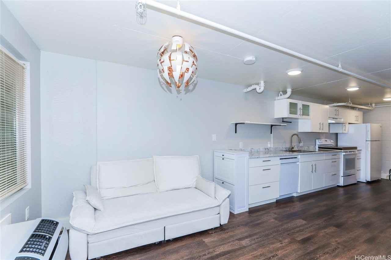 803 Waimanu St #103 - Photo 5 of 25