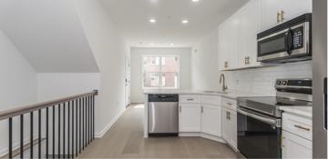 featured image of 1644 N Marshall St #1