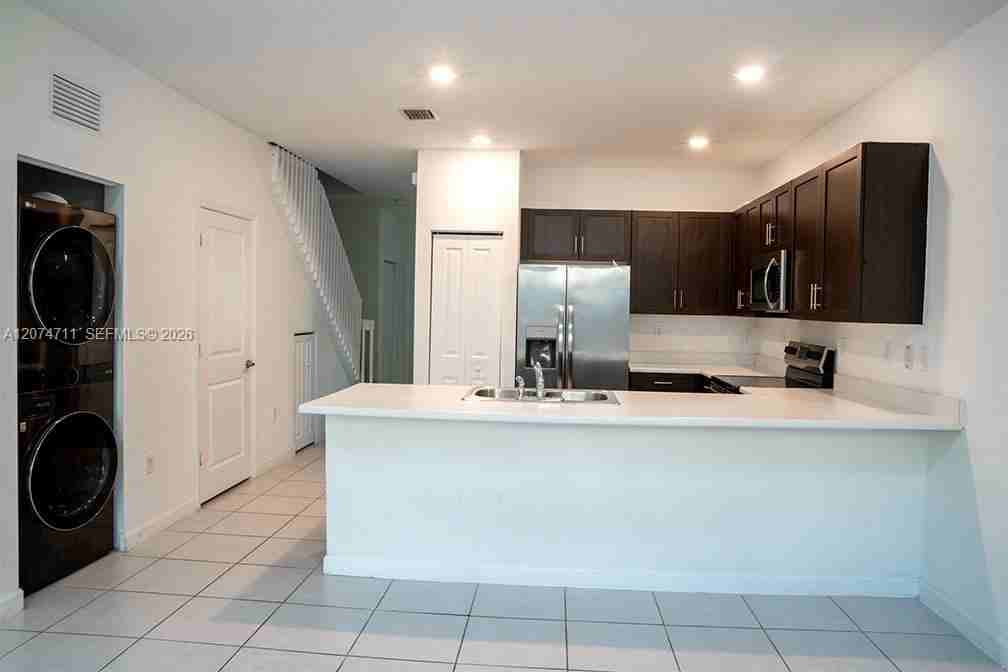 2684 Se 19th St - Photo 6 of 19