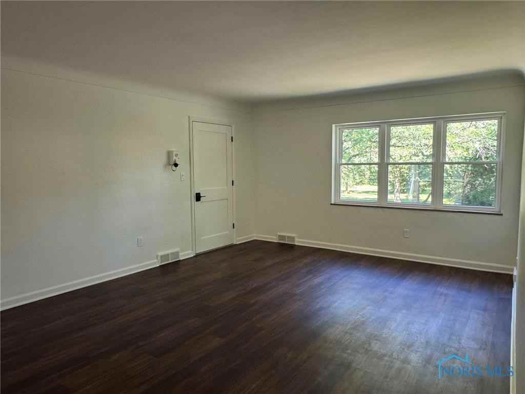 2237 Evergreen Rd #2 - Photo 2 of 23