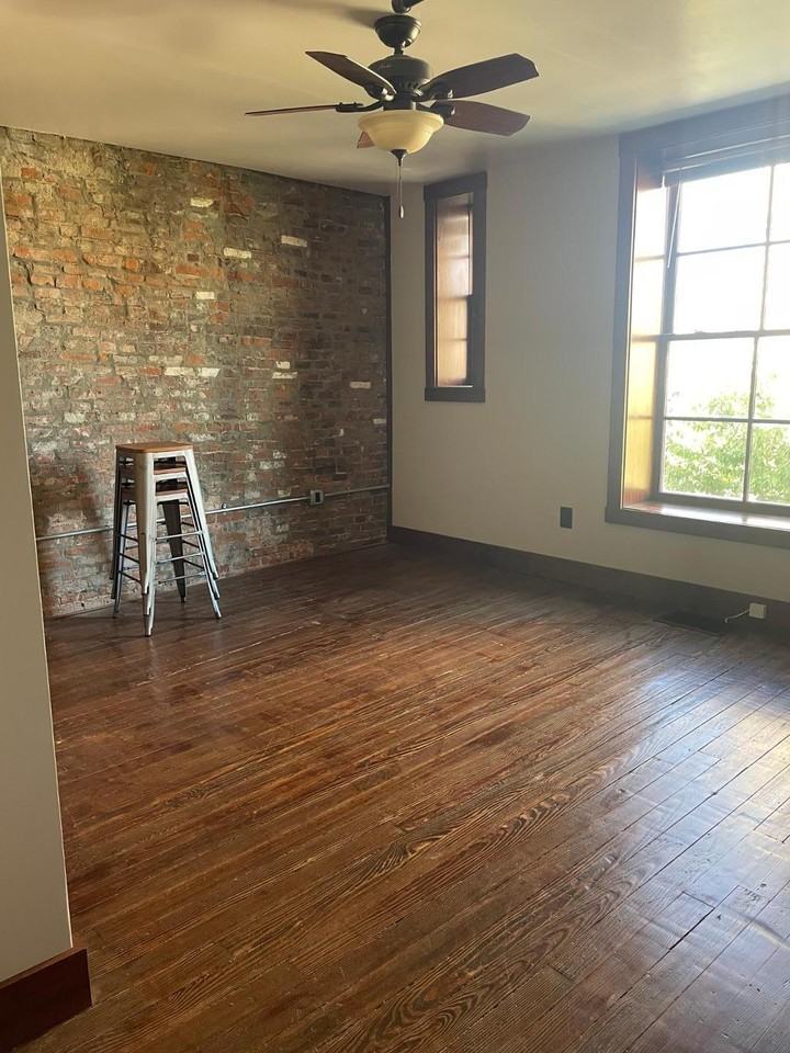 320 S Main St #C - Photo 3 of 6