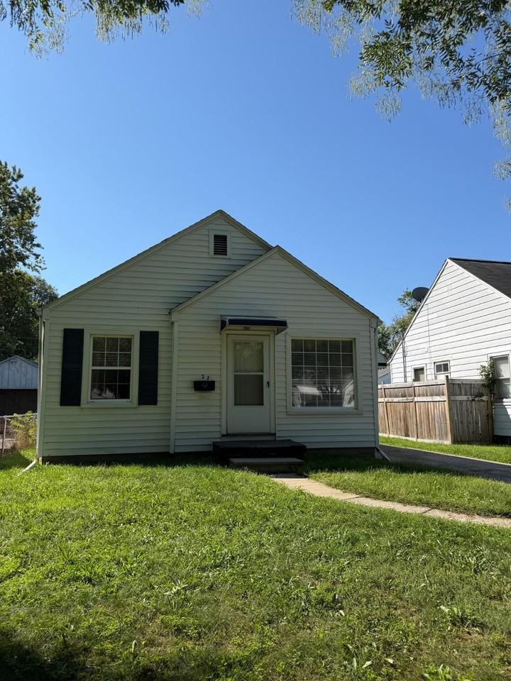 27 W Poinsetta Ave - Photo 2 of 2