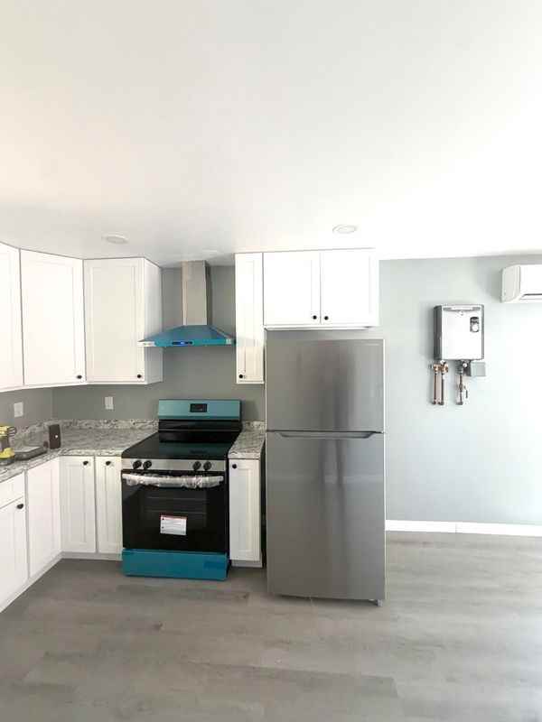 4786 Harrison St - Photo 2 of 32