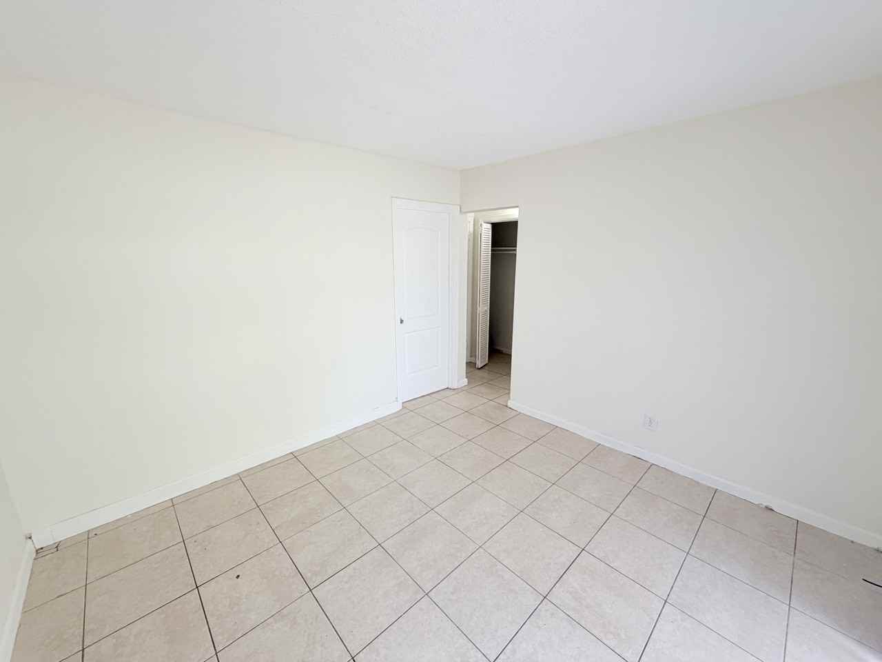 3030 Northwestterrace, #1 - Photo 5 of 11