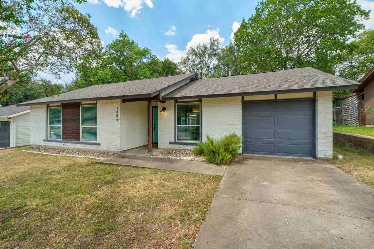 7404 Lunar Dr - Photo 2 of 30