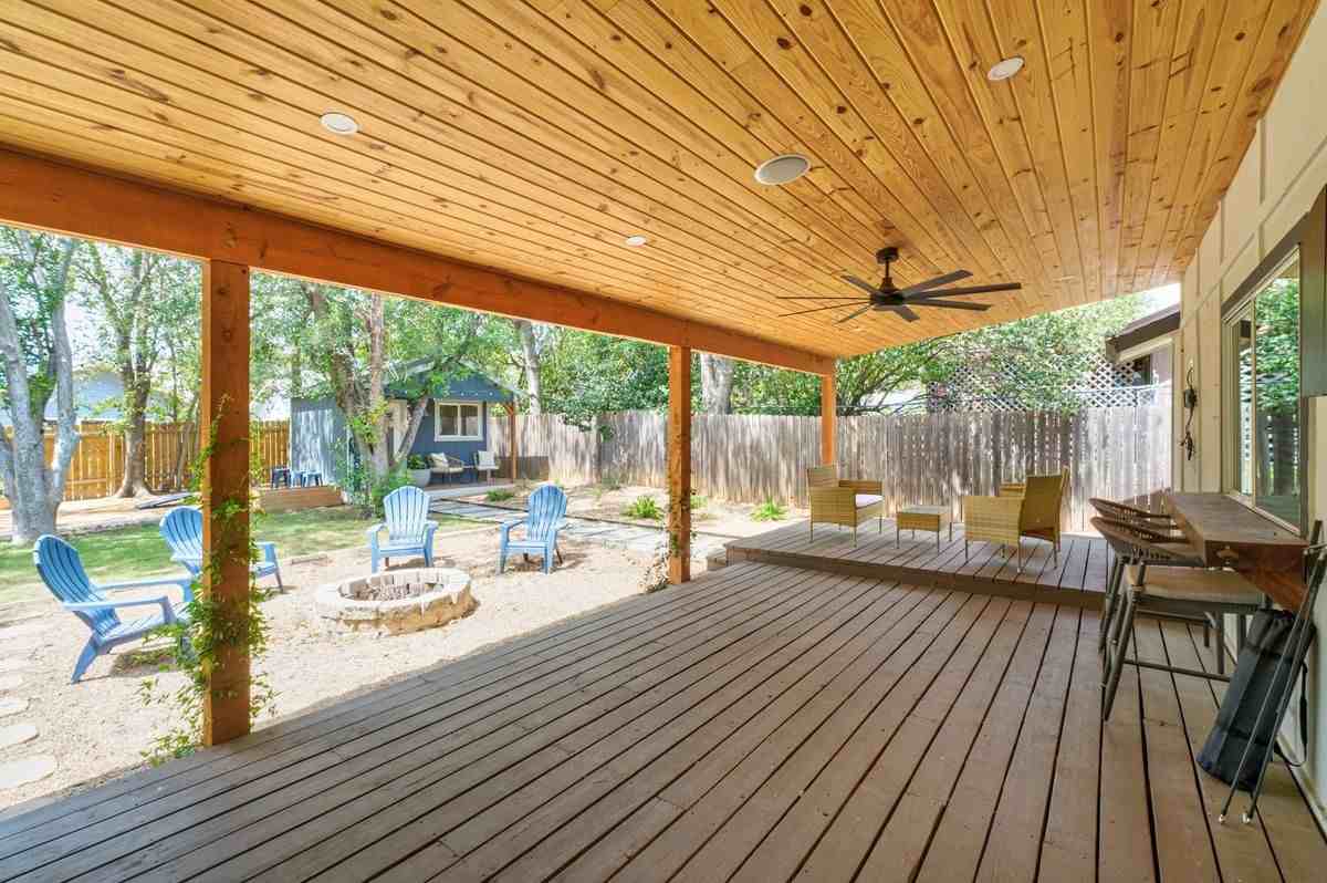 7404 Lunar Dr - Photo 3 of 30