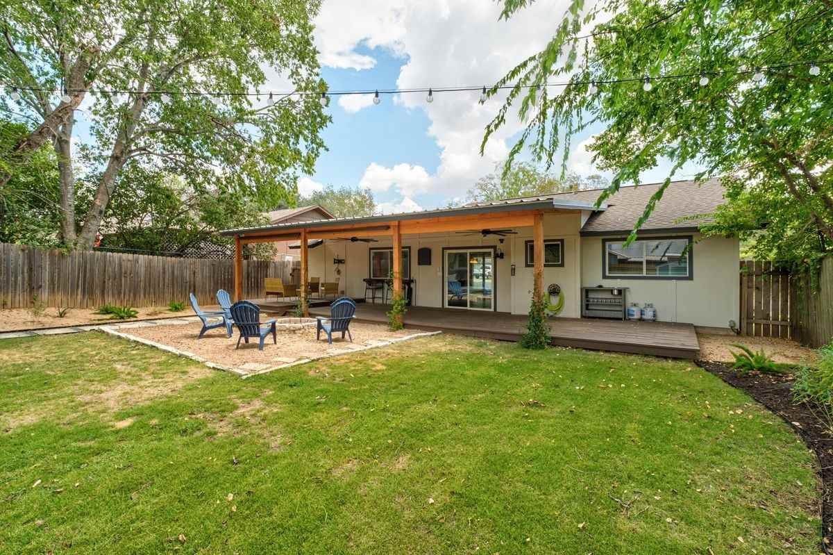 7404 Lunar Dr - Photo 6 of 30