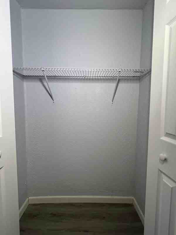 503 S Sinclair Ave - Photo 5 of 9