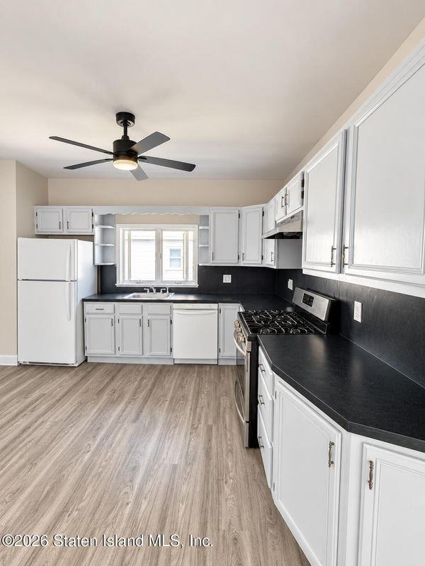 103 David St ##2 - Photo 2 of 11