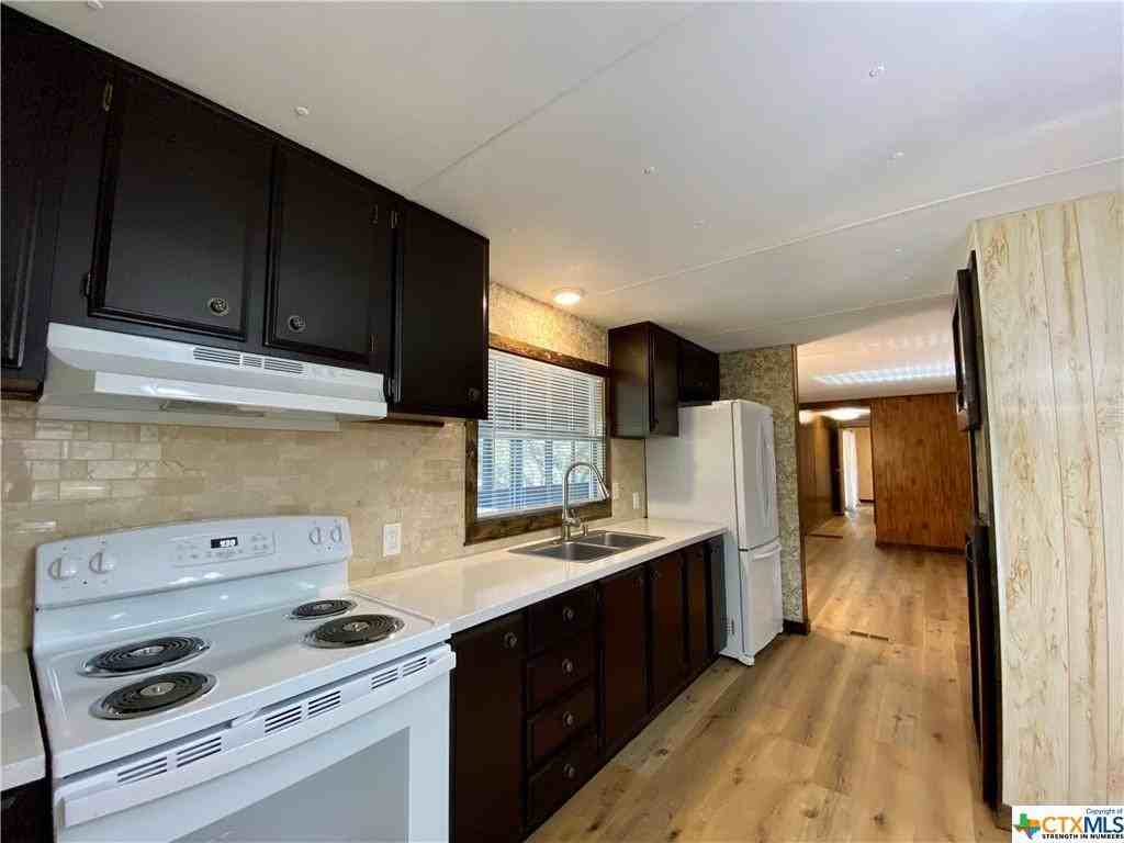 1240 Highview St #14044594 - Photo 6 of 20